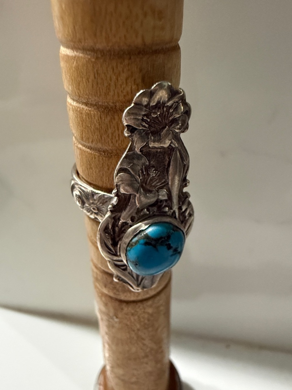 Vintage Sterling Silver Floral Ring with Turquoise Size 7